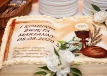 sesja komunijna w plenerze